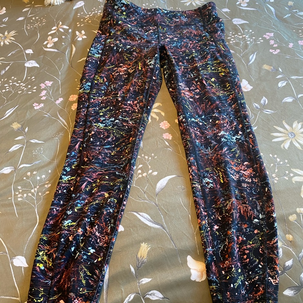 Lululemon Wunder Under 7/8 tights with pockets